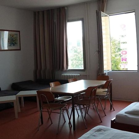 Hostel Am Kurtti Berlijn Buitenkant foto