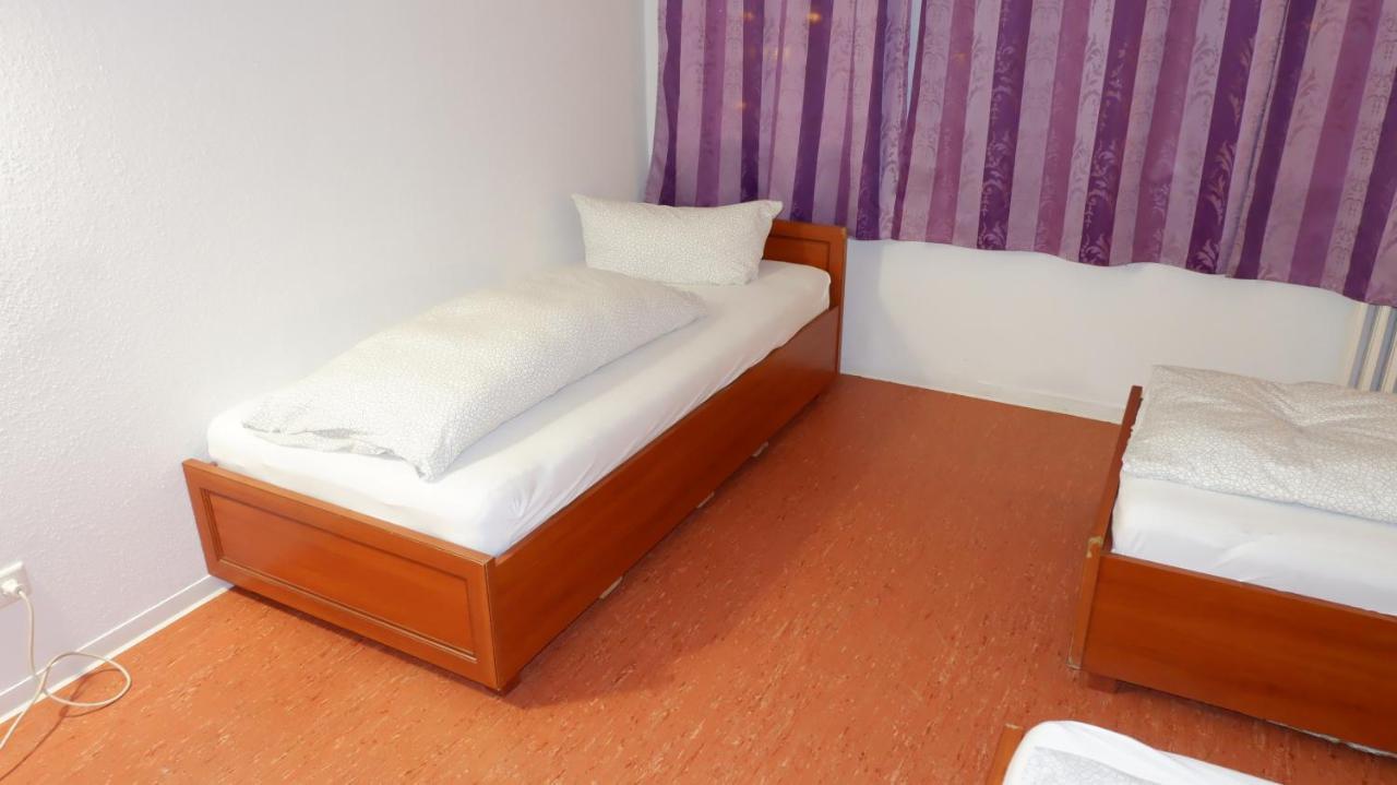 Hostel Am Kurtti Berlijn Buitenkant foto